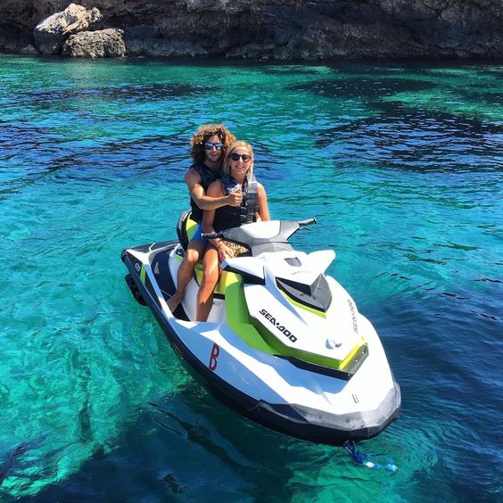 jet-ski-location-randonée-grimaud-watersports