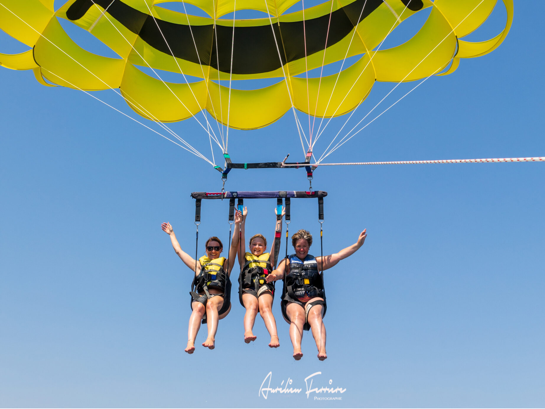 vol-parachute-ascensionnel-duo-grimaud-watersports-prix-2-scaled